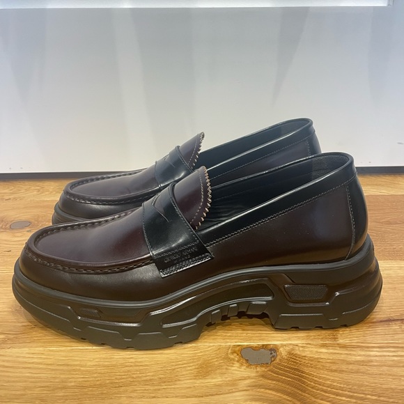 Giorgio Armani Dress Shoe - Picture 2 of 10